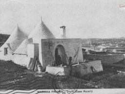 Martina-Franca-Trulli-(LR-Vito-Manzari)