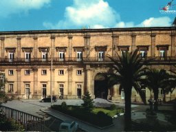 Palazzo-Ducale-2-(LR-Vito-Manzari)